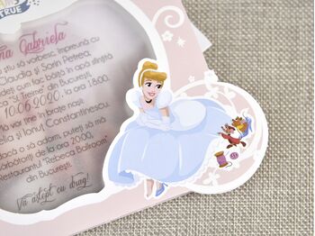 Invitatie botez Cenusareasa in caleasca cu poza bebelusului cod 15713